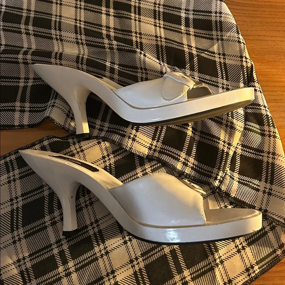 Windsor Stiletto buckle Mules - Picture 5 of 12